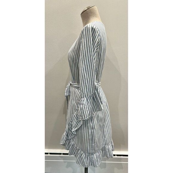 Who What Wear Striped Ruffle Dress Size M - Picture 3 of 6